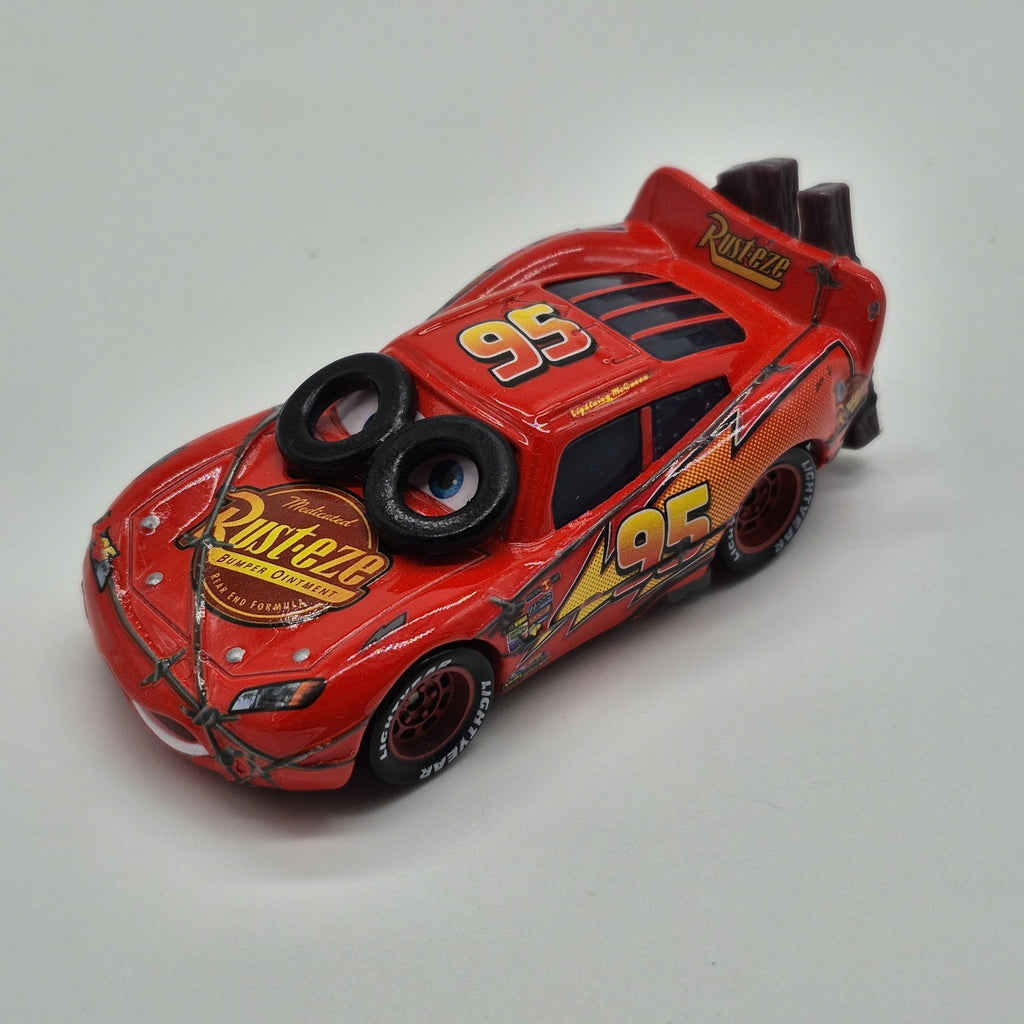 Spin Out Lightning McQueen Disney Pixar Cars 1:55 Diecast Loose Used Good Cond.1