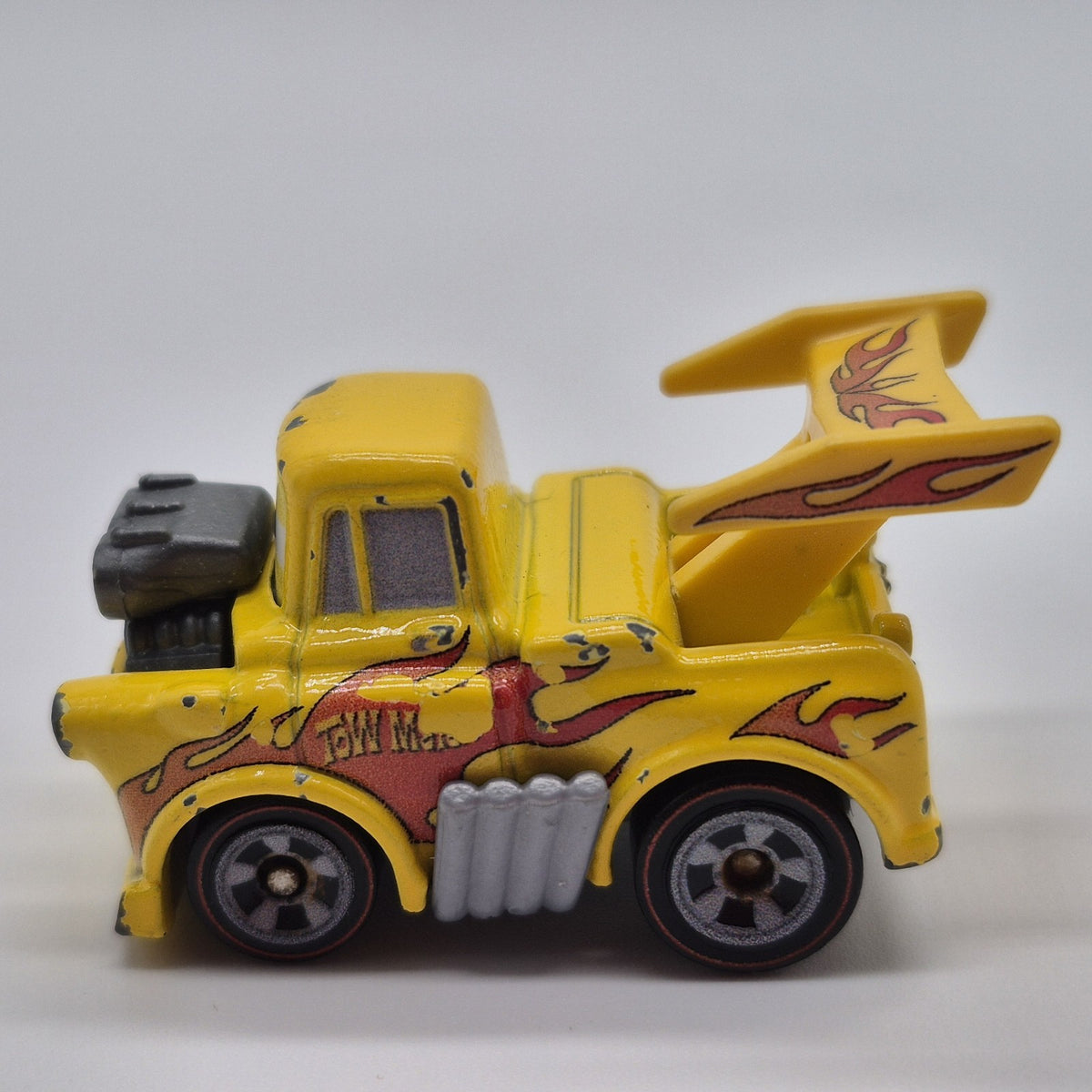 Mini Hot Rod Mater Disney Pixar Cars 1:87 Diecast Truck1