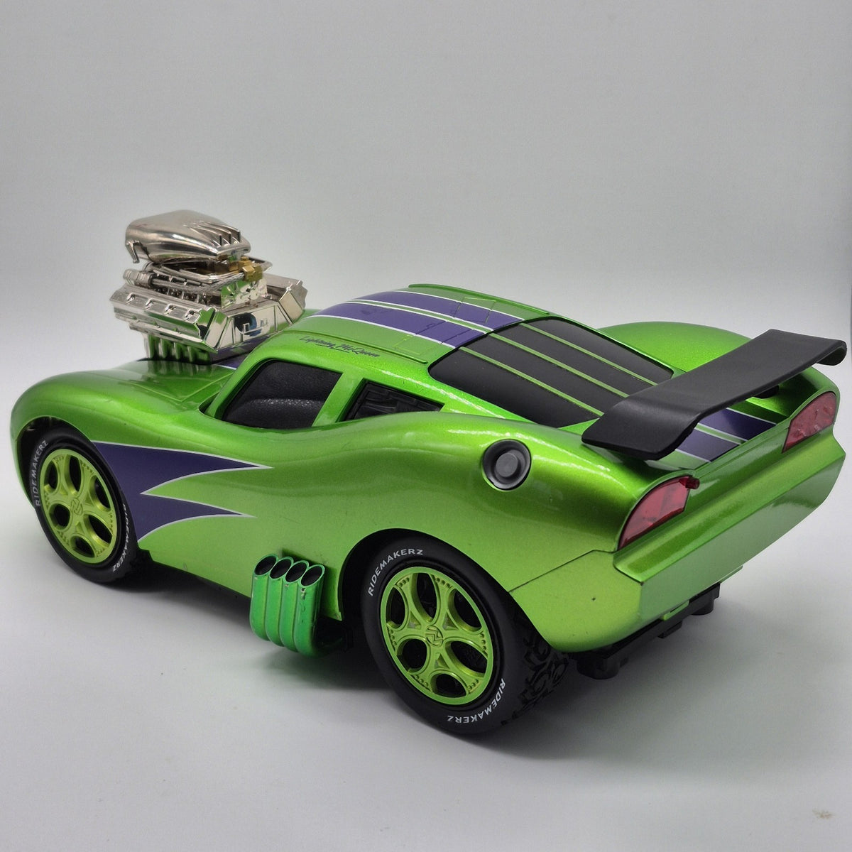 2012 Ridemakerz Lightning McQueen Cars 2 Disney Pixar Collectibke Custom Green 4