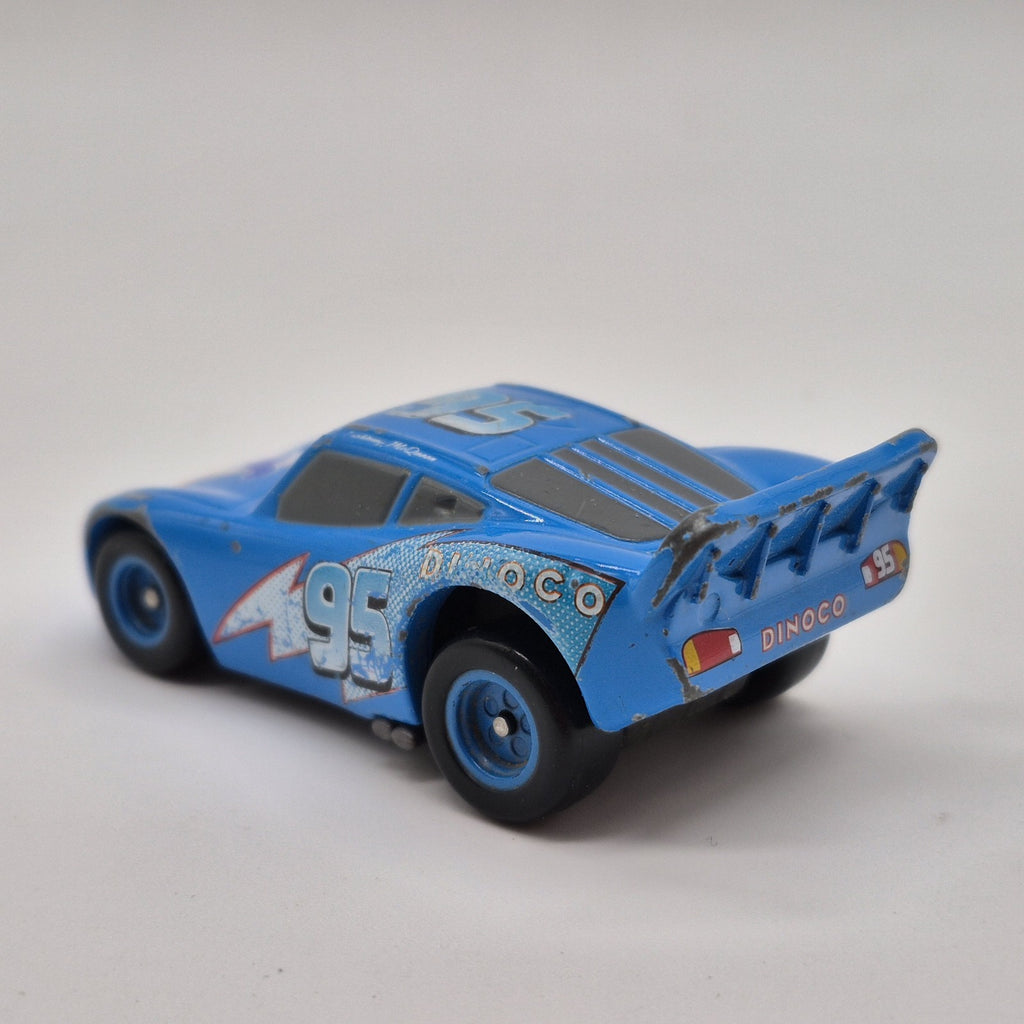 TOMICA Dinoco Lightning Mcqueen 1:64 Disney Pixar Cars 2010 Diecast2