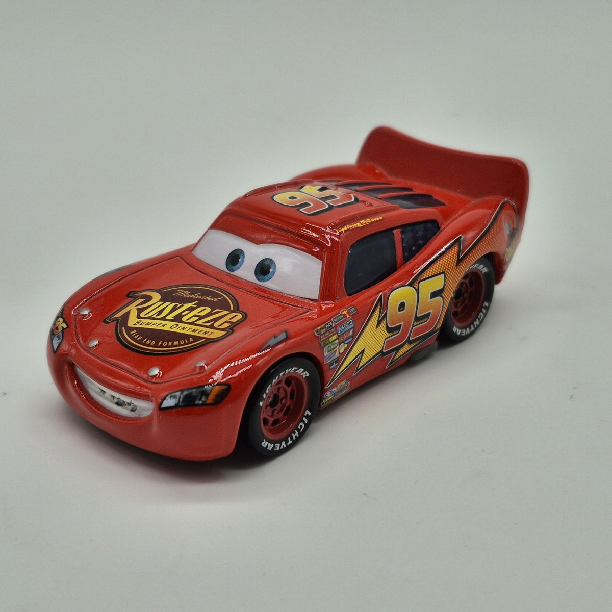 Disney Pixar The World of Cars Bug Mouth Lightning McQueen1