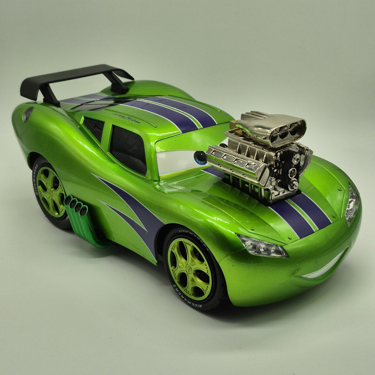 2012 Ridemakerz Lightning McQueen Cars 2 Disney Pixar Collectibke Custom Green 7