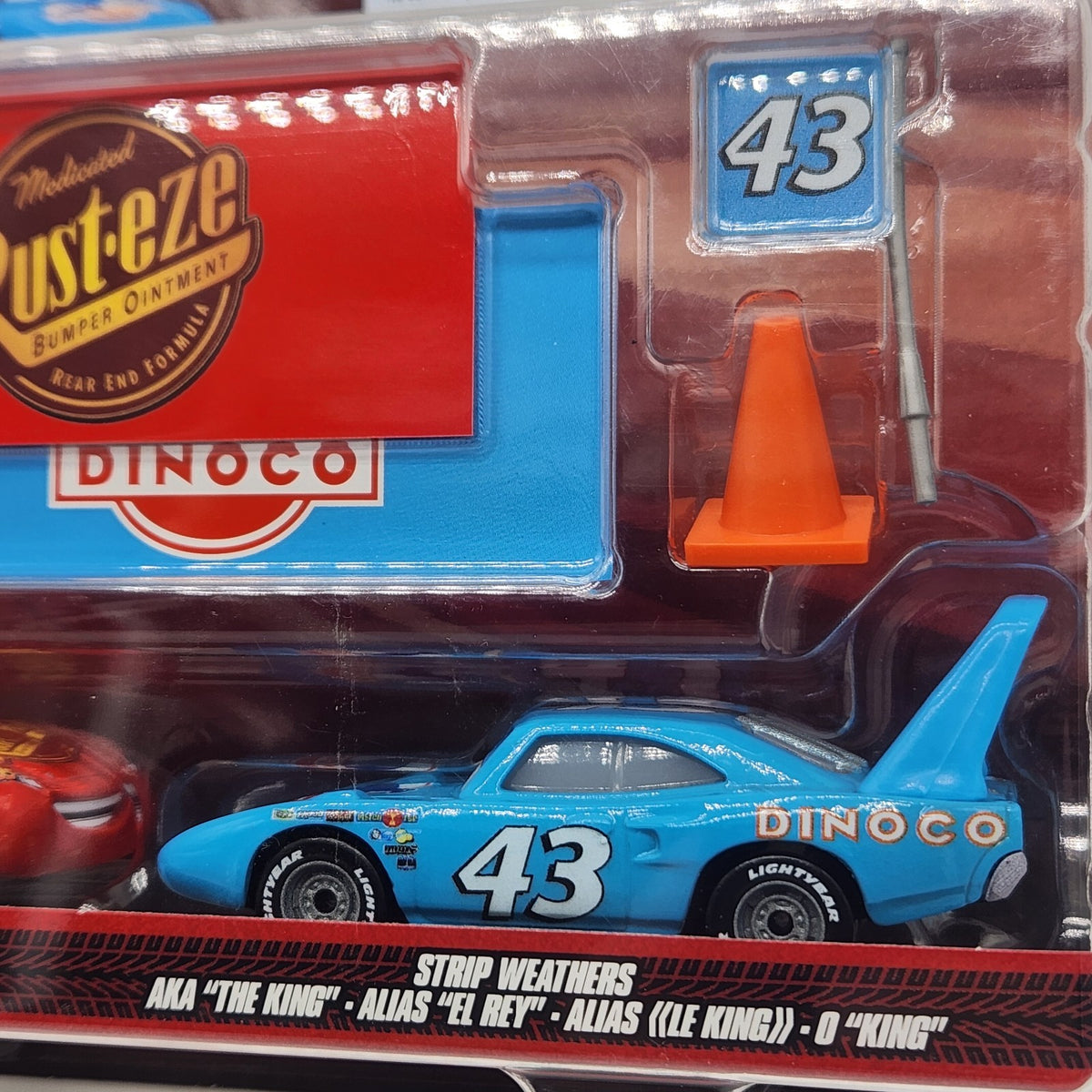 Disney Cars Lightning Mcqueen And Strip Weathers With Cones Flag And Banner2