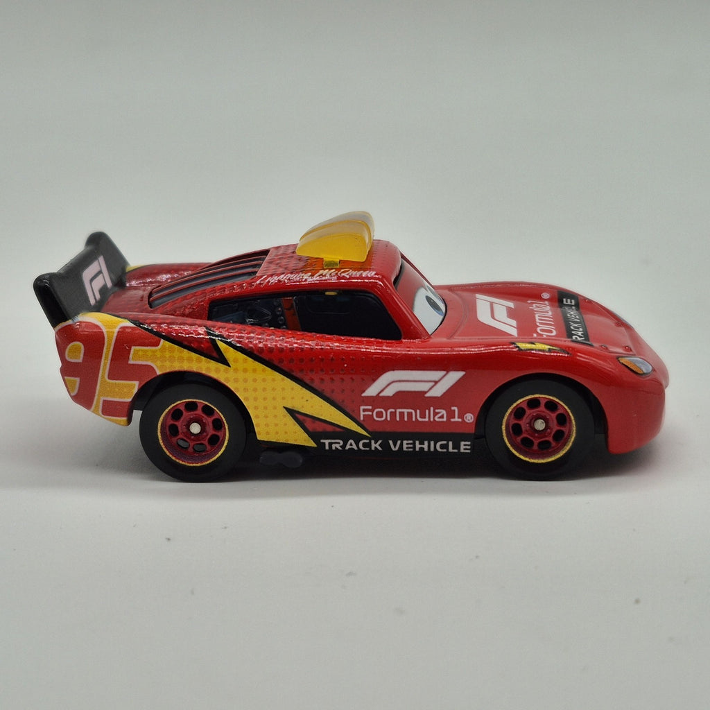 Formula 1 Disney Pixar Cars Lightning McQueen Franceso F1 Pitty 2026 Diecast5