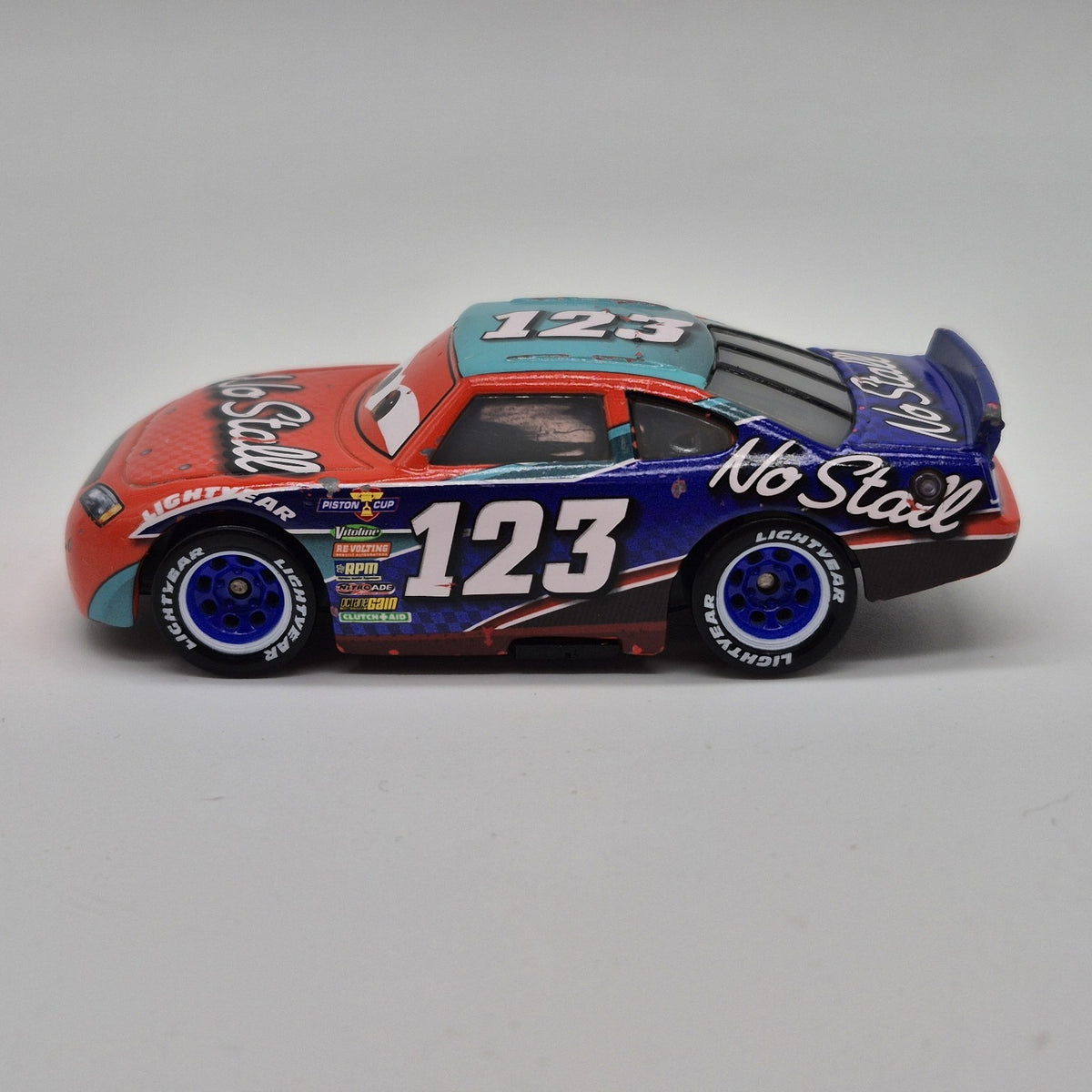 Todd Marcus Cars 3 Disney Pixar Cars No Stall #123 Diecast Toy Car 1:552