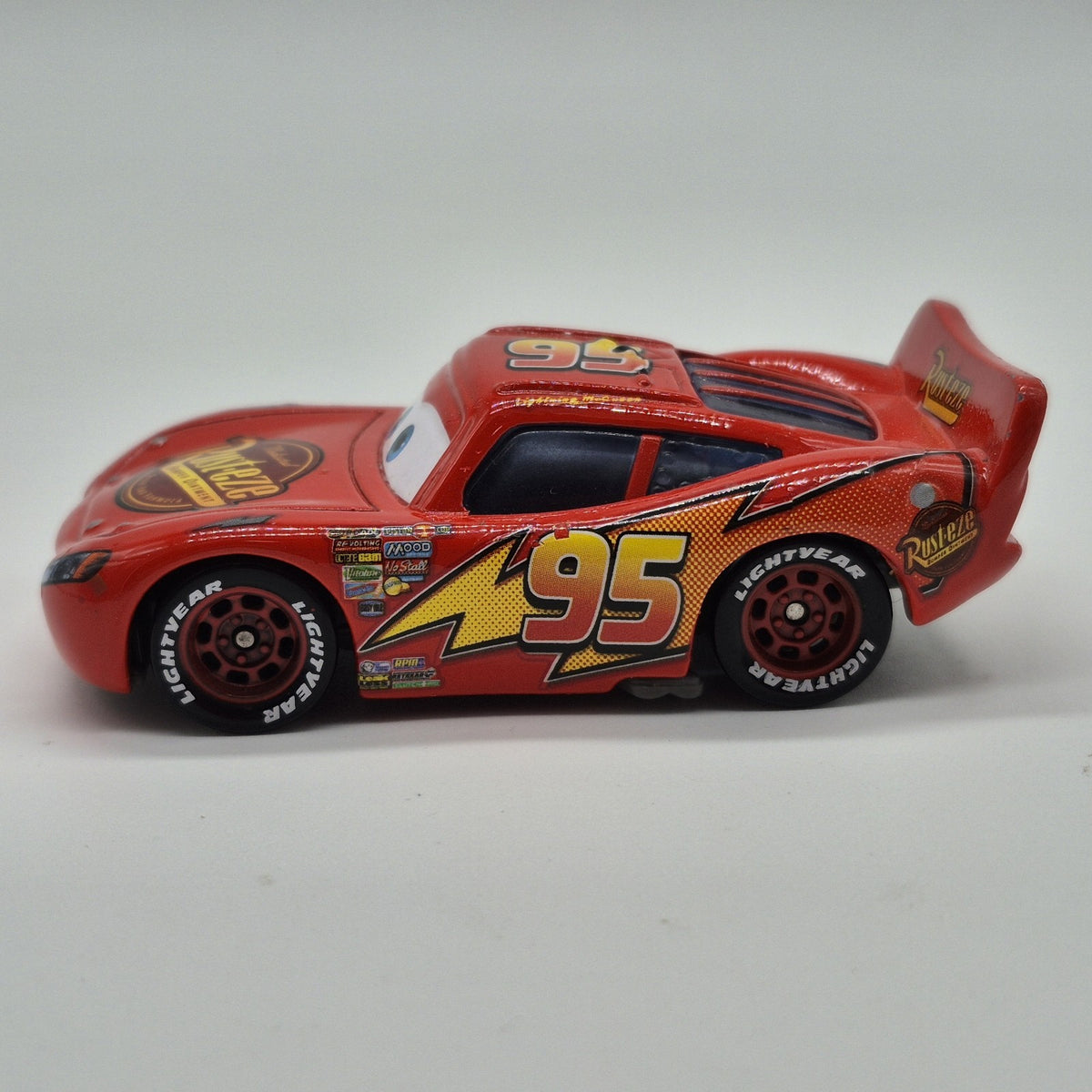 Classic Lightning McQueen Loose Disney Pixar Cars 1:55 Diecast Car Rusteze2