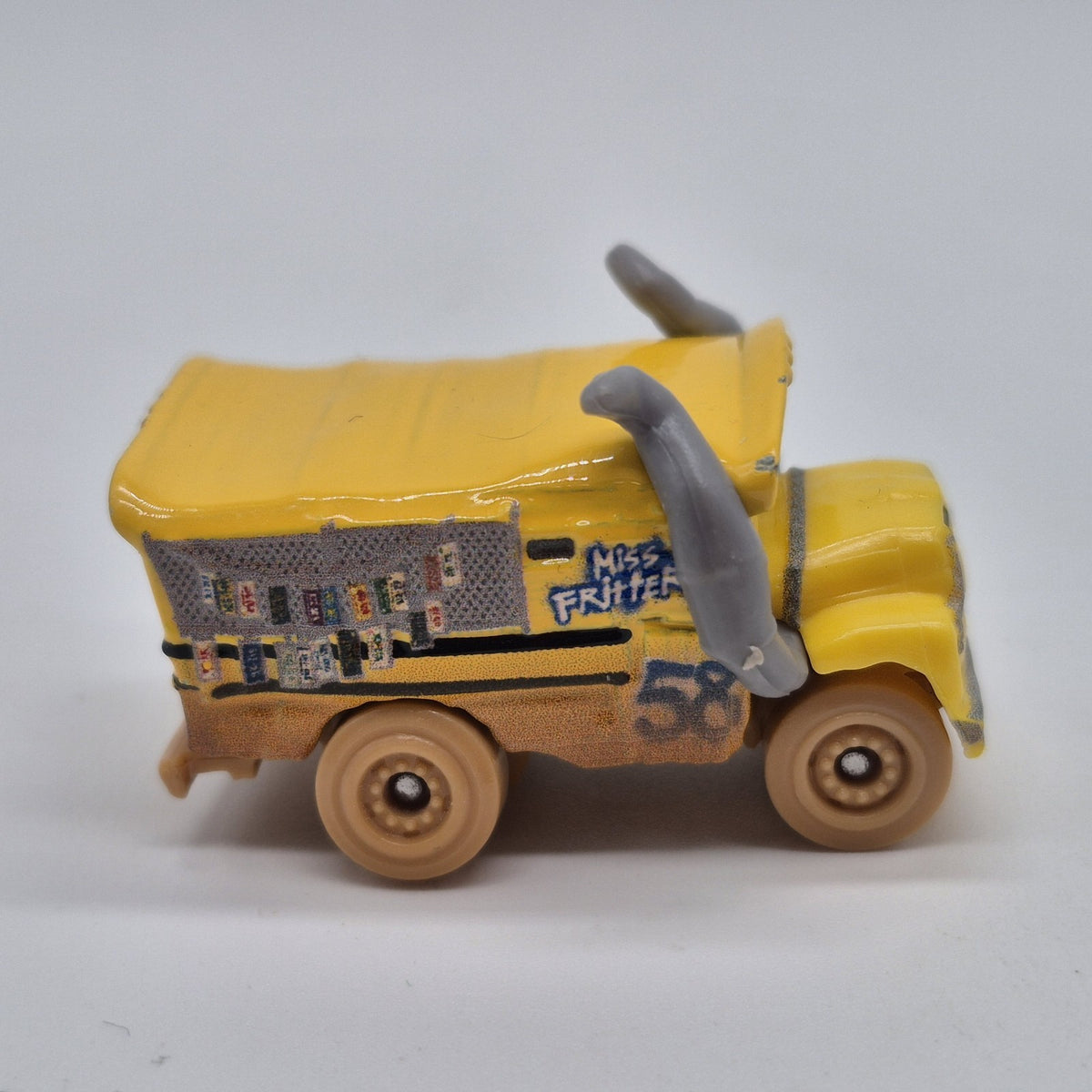 Miss Fritter Mini Disney Pixar Cars 1:87 Diecast Cars5