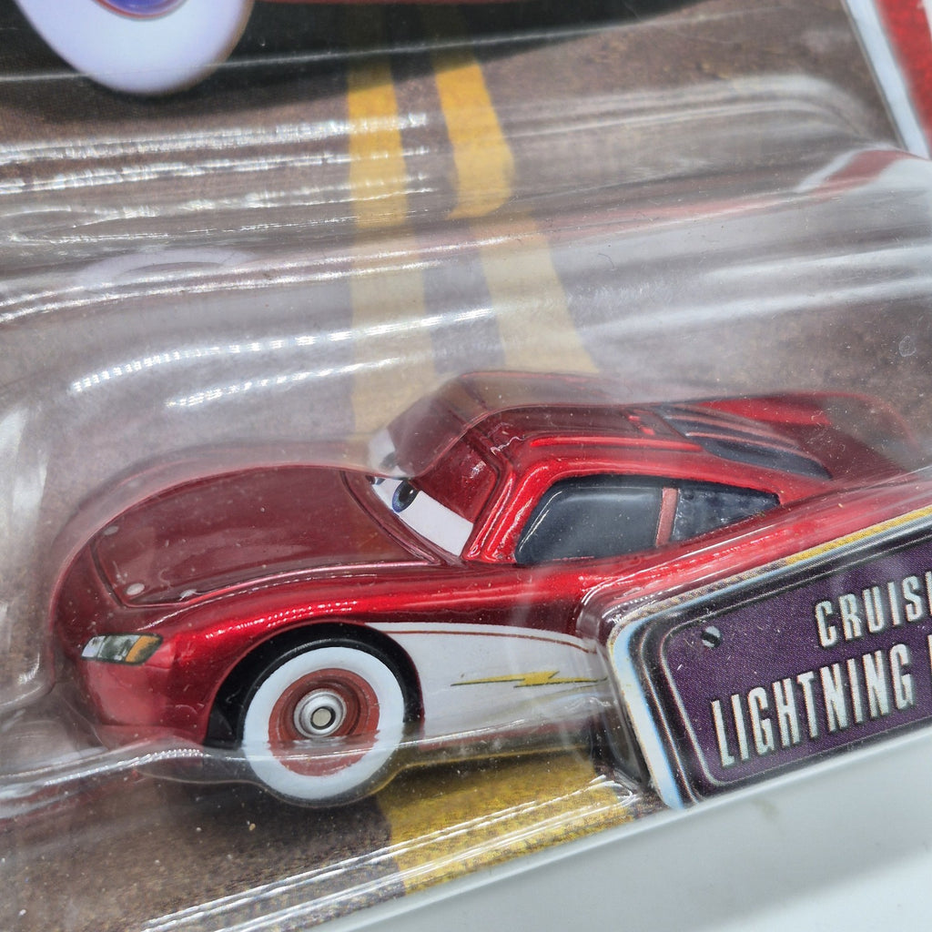 Cruisin' Lightning Mcqueen 2009 Disney Pixar World Of Cars 1:55 Diecast1