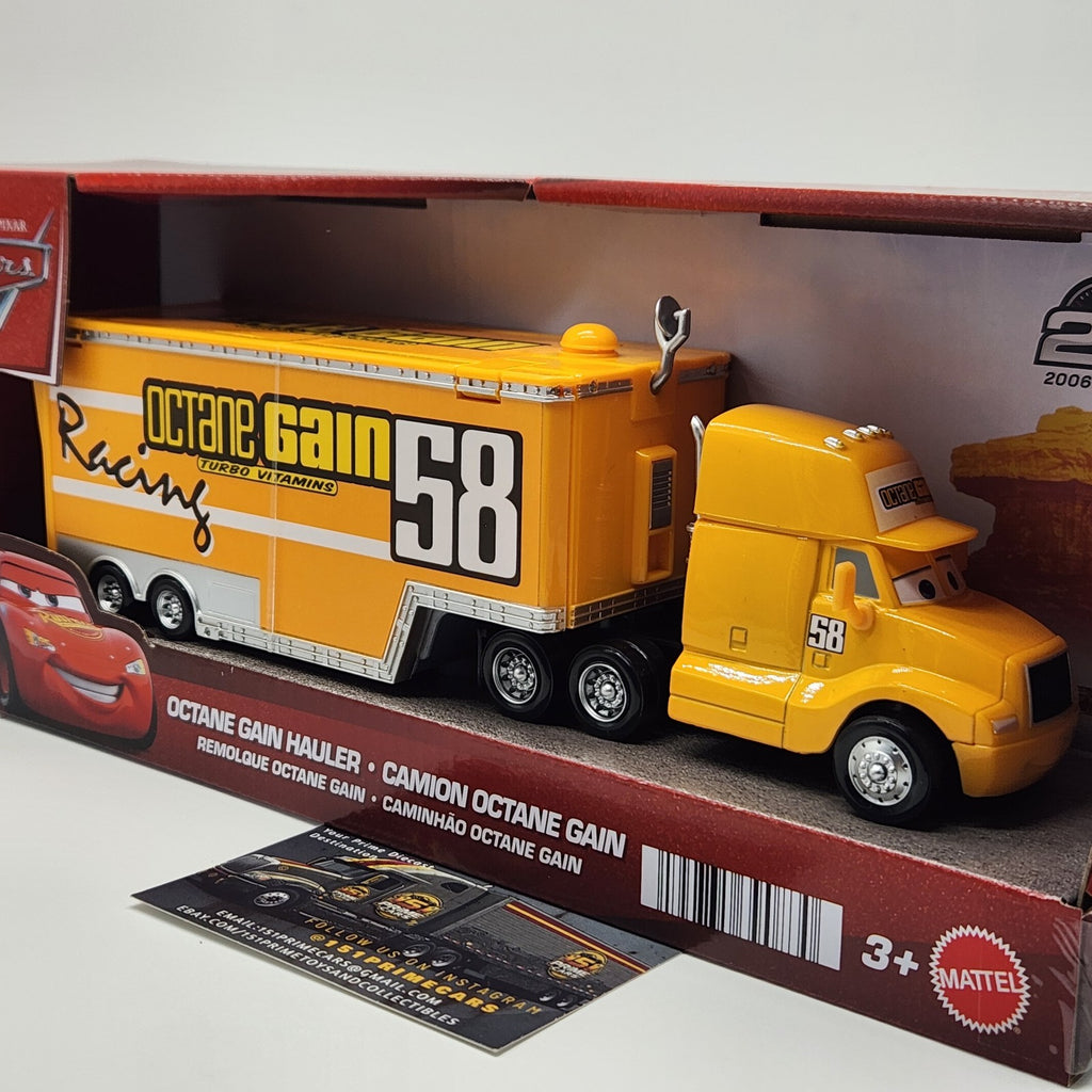 Disney Pixar Cars Octain Gain Hauler Semi Truck Yellow 1:55 20th Anniversary #581