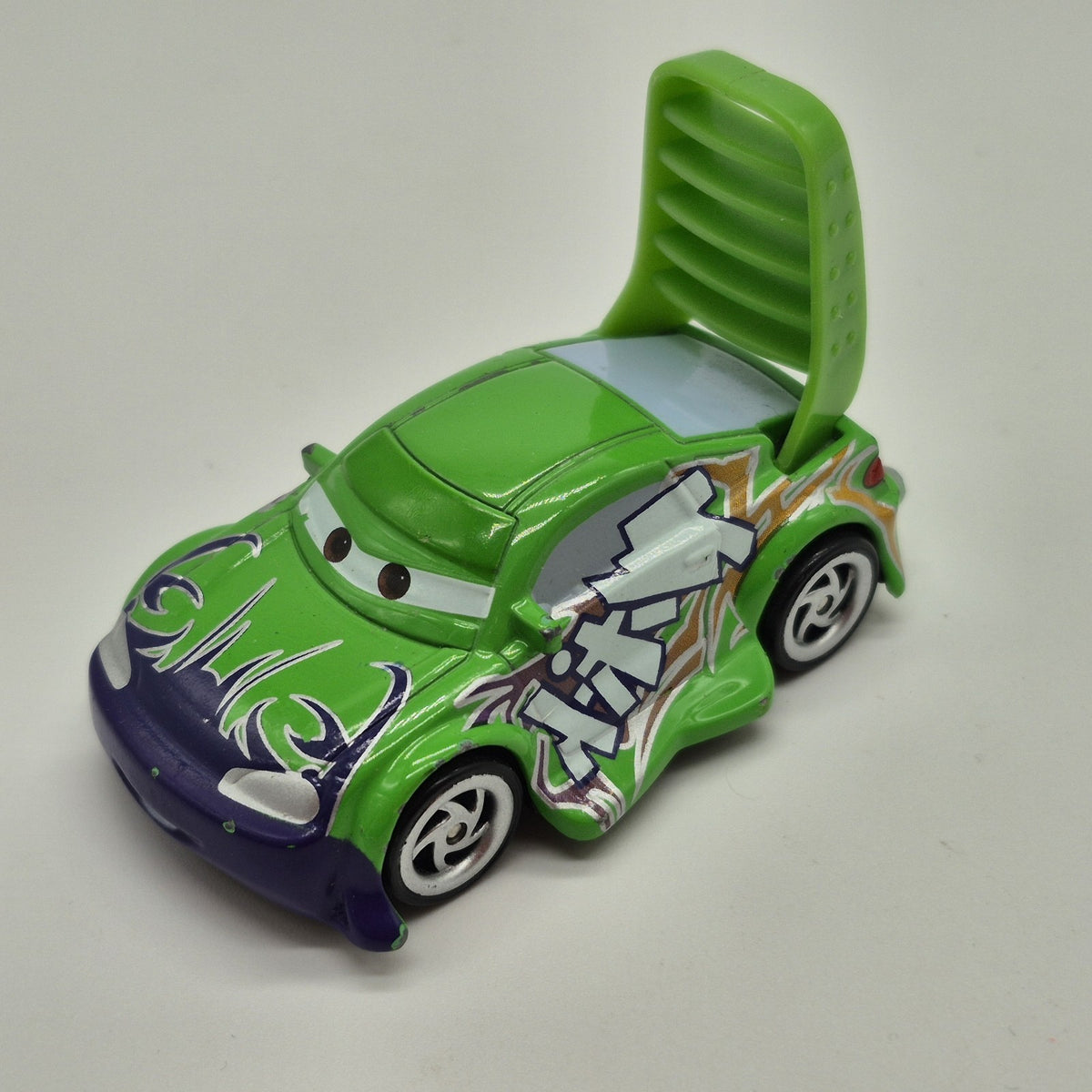 Wingo Disney Pixar Cars 1:55 Loose Diecast Car Green Purple China 1