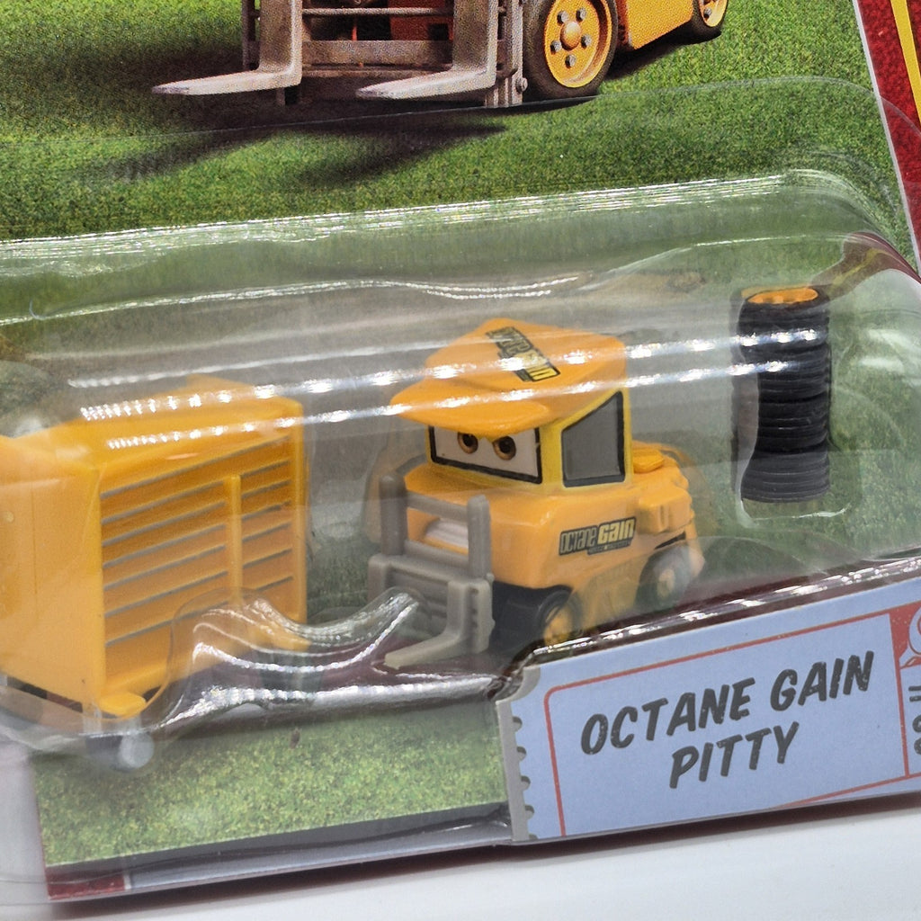 CARS World of Cars Octane Gain Pitty #68 Diecast RACE O RAMA Disney Pixar NIP1