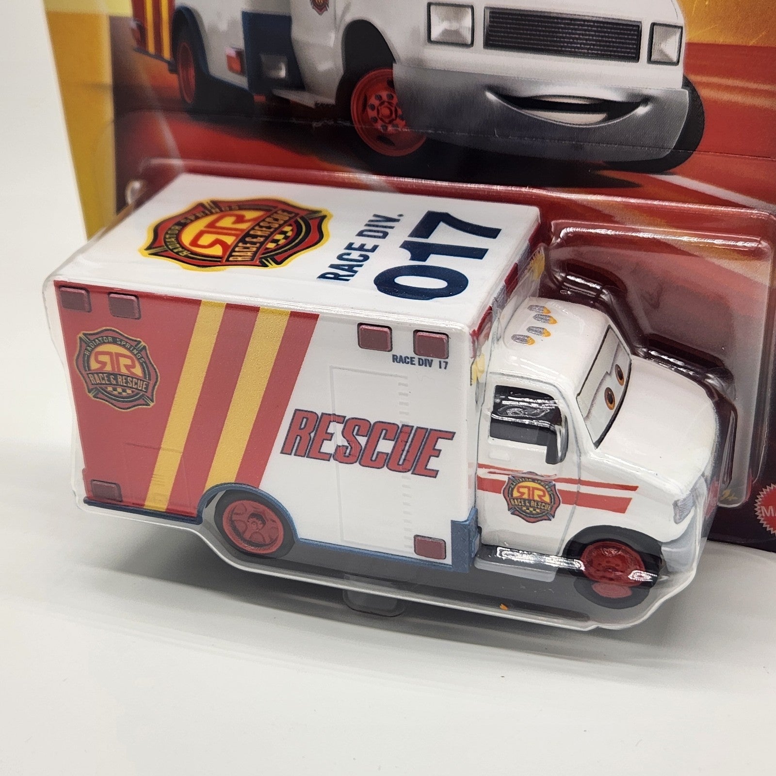 Disney Pixar Cars Radiator Springs Race & Rescue Morgan Martins Ambulance 1:55 1
