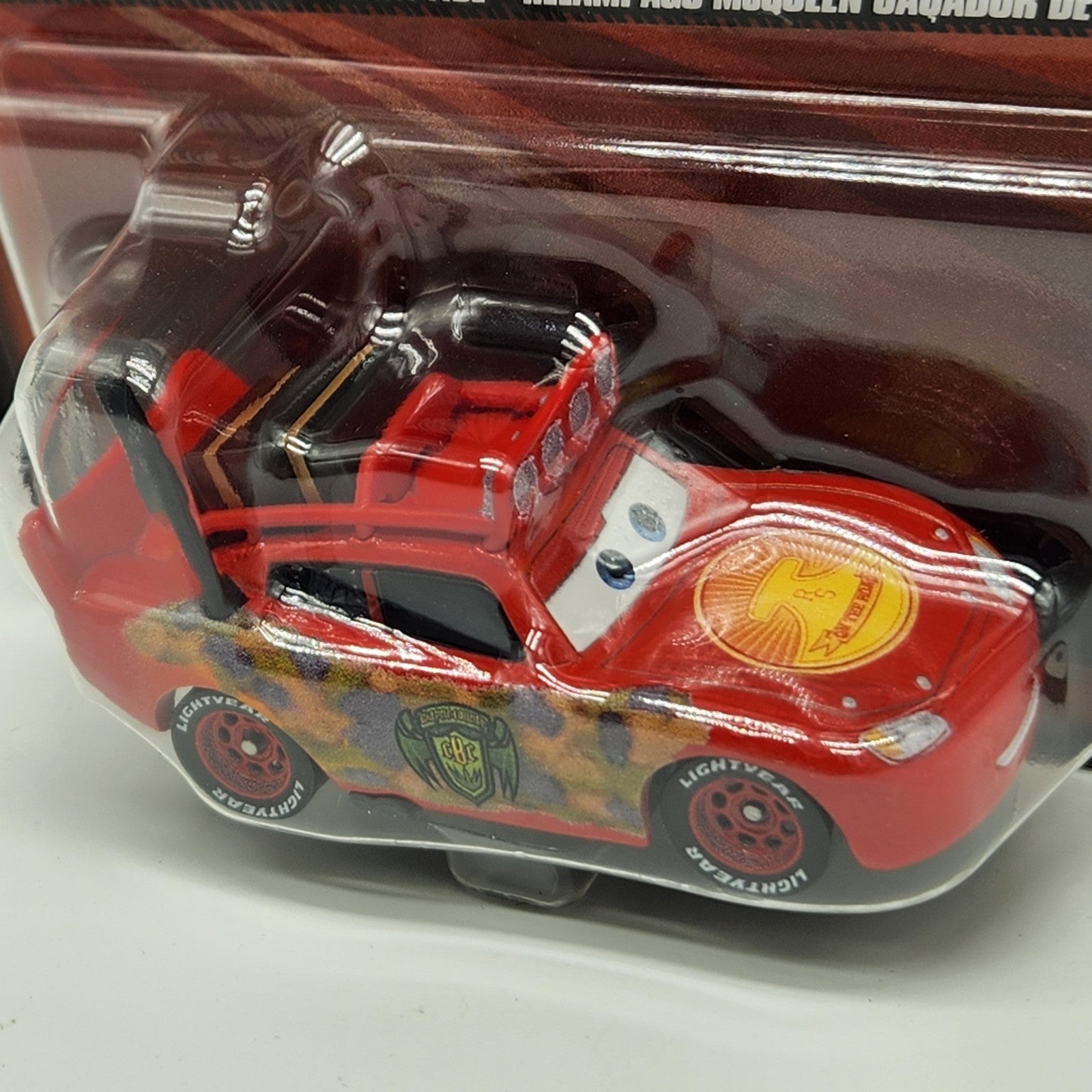 Cryptid Buster Lightning McQueen 2024 Disney Pixar Cars HKY29 China 1:552