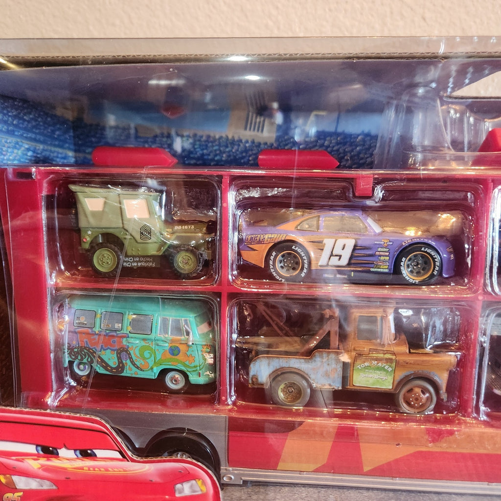 Disney Parks 2025 Pixar Cars Mack Hauler Truck Vehicle Playset Lights Up 1:434