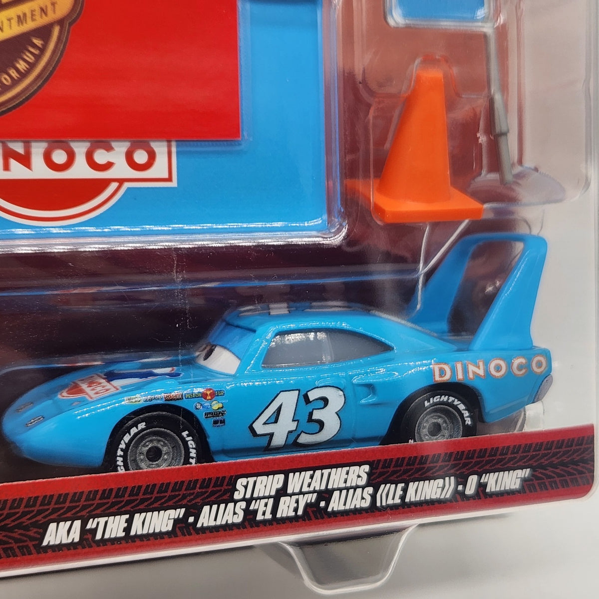 Disney Cars Lightning Mcqueen And Strip Weathers With Cones Flag And Banner1