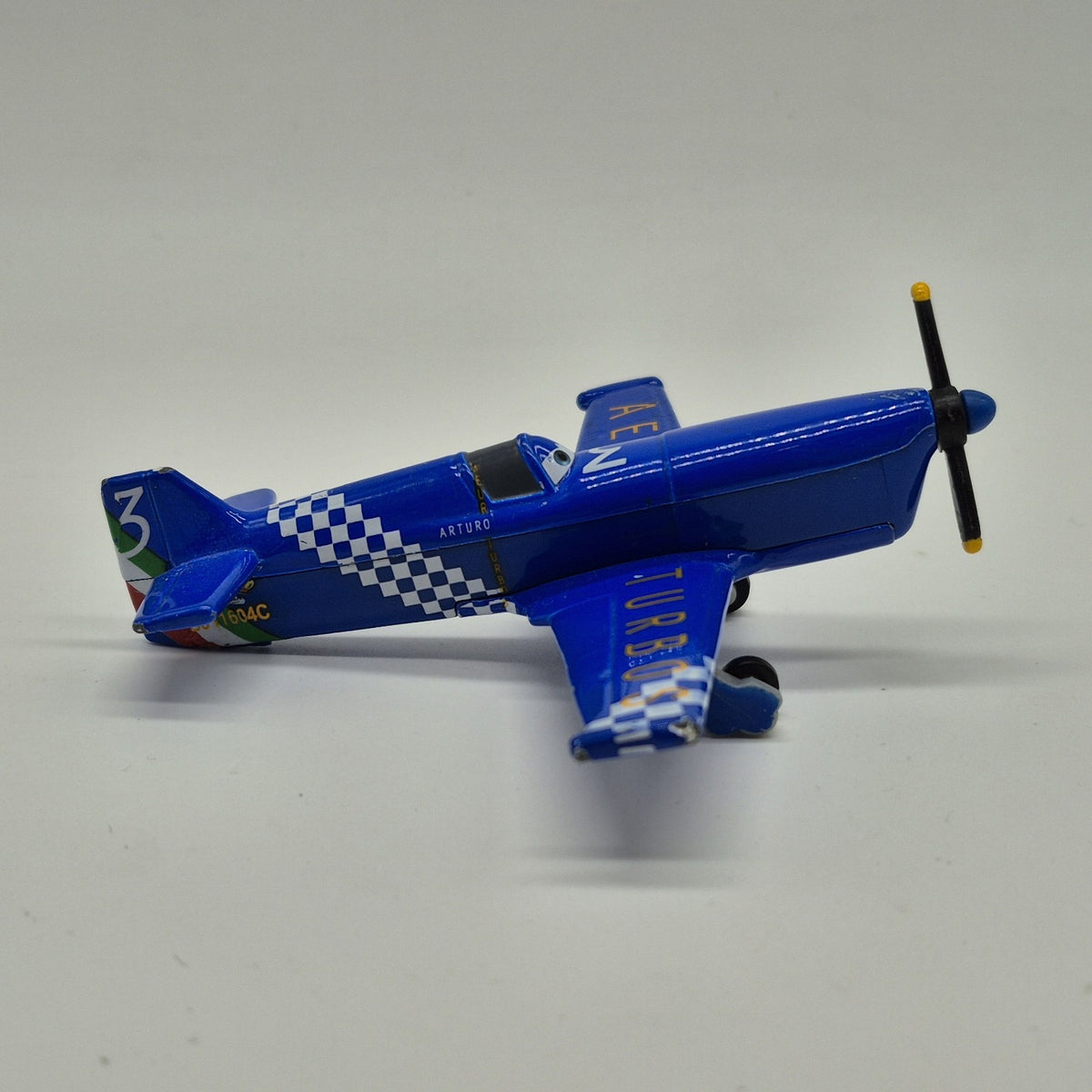 Arturo Aeuro Turbos Disney Pixar Planes 1:55 Diecast Toy5