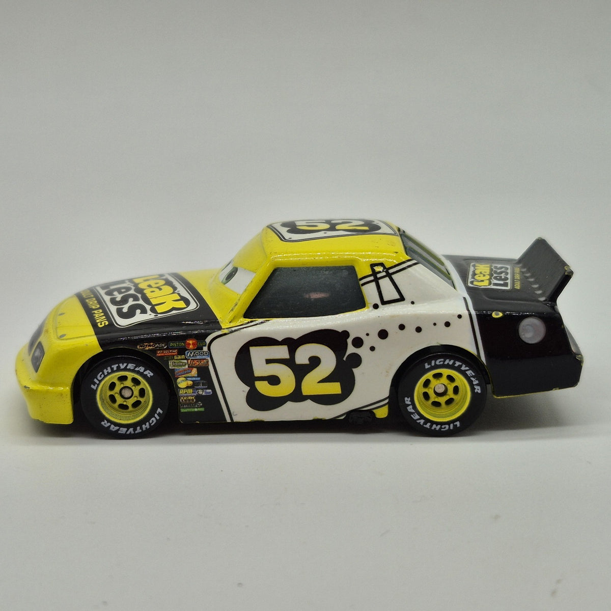 Claude Scruggs Leakless Loose Disney Pixar Cars 1:55 Diecast Toy Car2