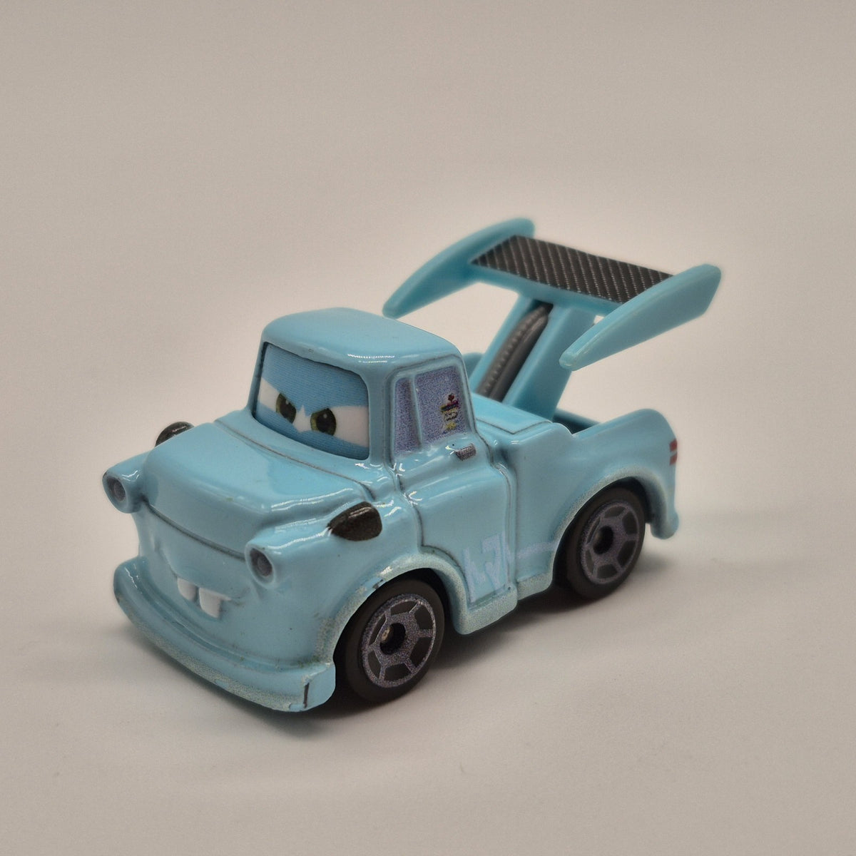 Mini Tokyo Drift Mater Disney Pixar Cars 1:87 Diecast Truck1