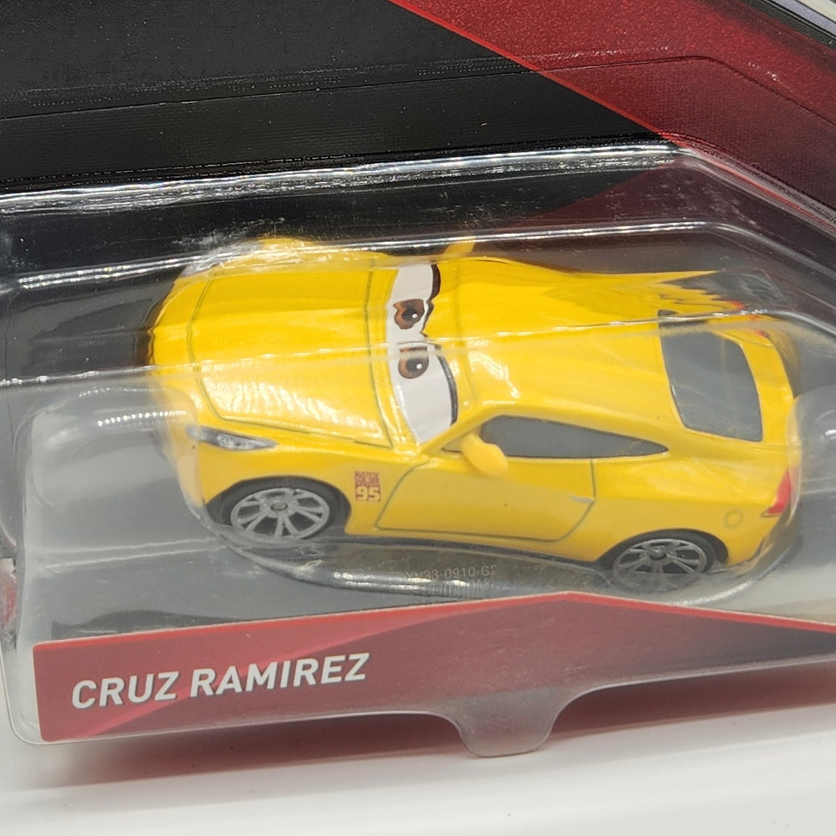 2017 Cars 3 Cruz Ramirez Disney Pixar Cars 1:55 Diecast Toy DXV331