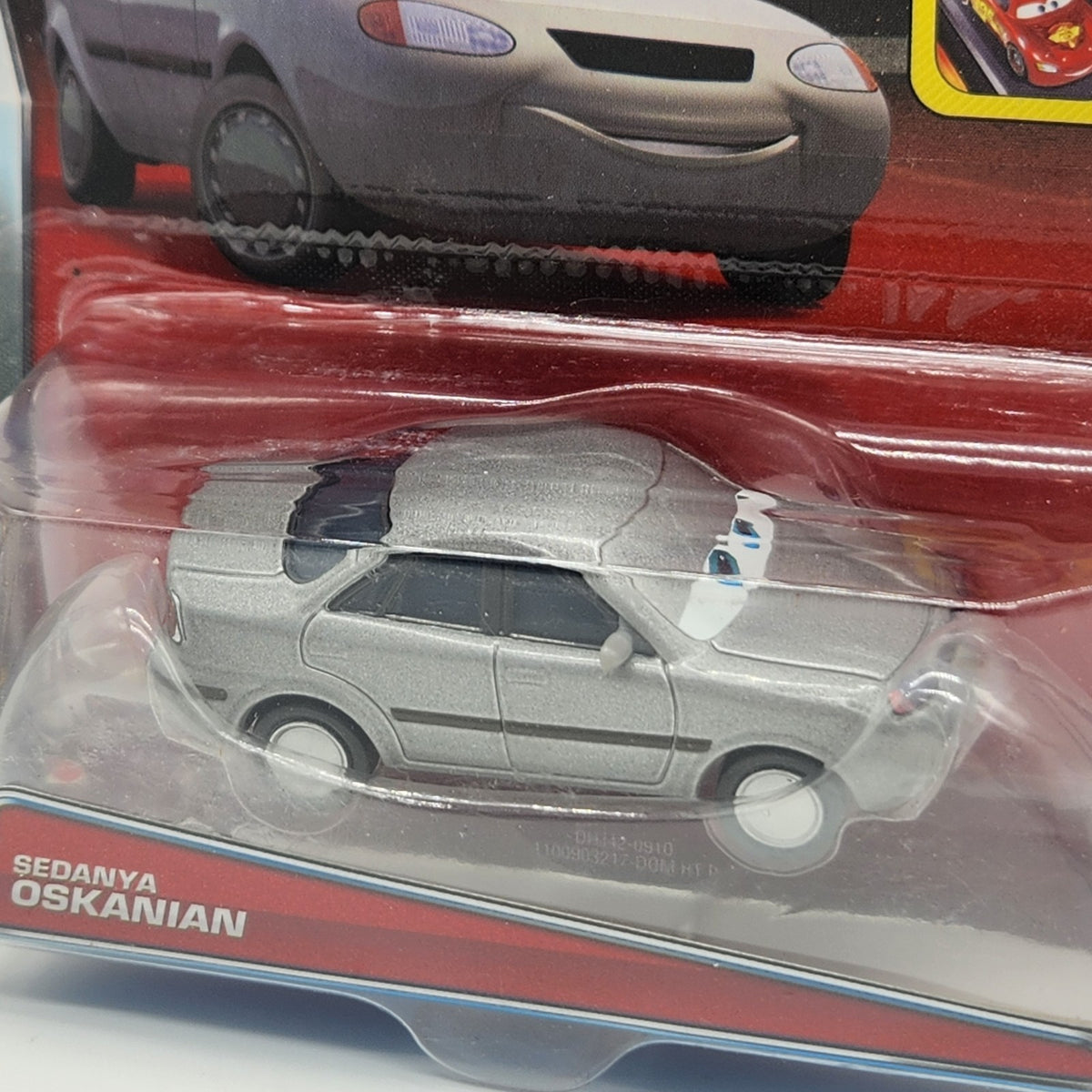 Sedanya Oskanian 2016 Dinoco Daydream Disney Pixar Cars 1:55 Mattel Diecast Toy1