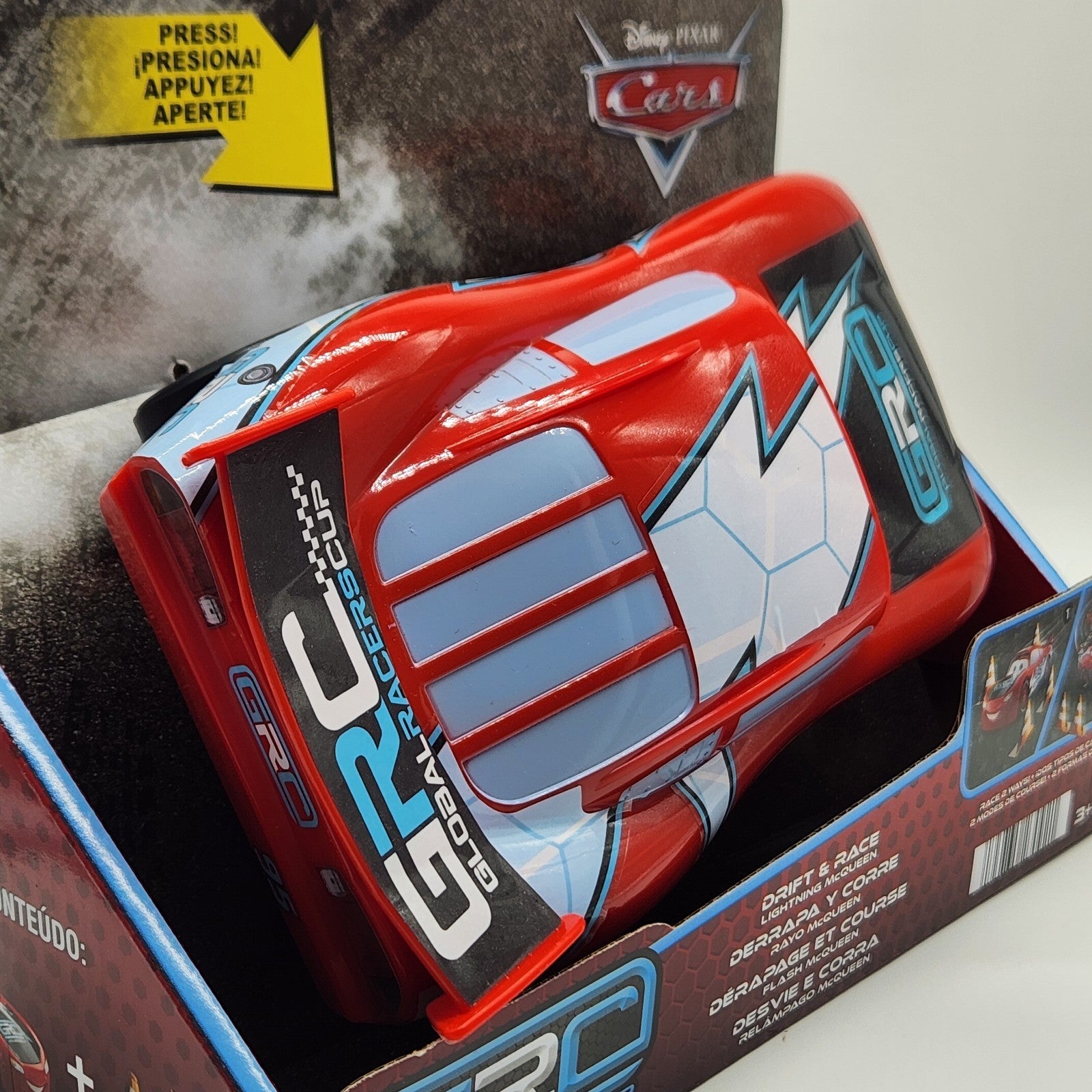 Disney Pixar Cars Global Racers Cup Drift & Race Lightning McQueen   New in Box1