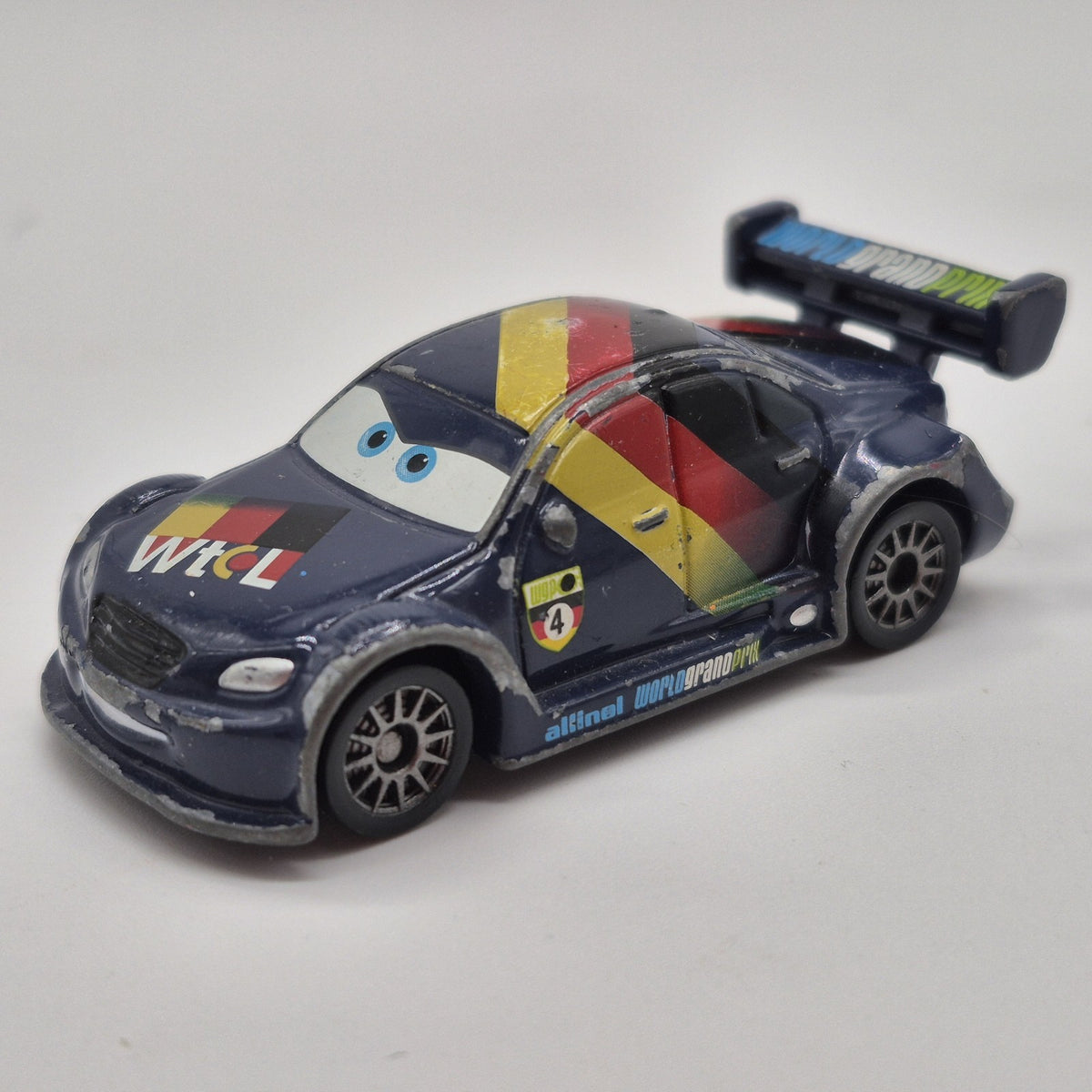 Tomica Max Schnell Disney Pixar Cars 1:64 Diecast Car Japan1