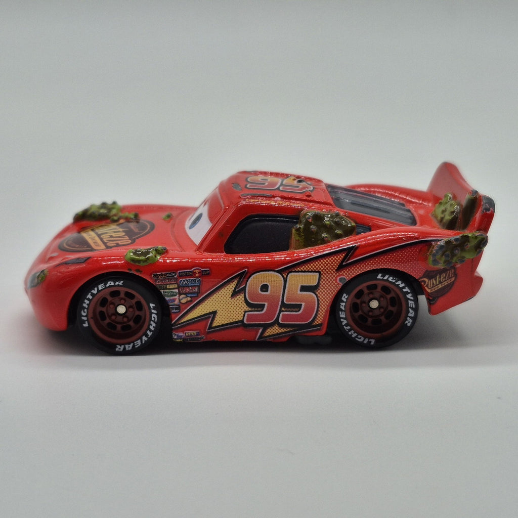 Disney Pixar Cars Cactus Lightning McQueen 1:55 Diecast Rust-eze #952