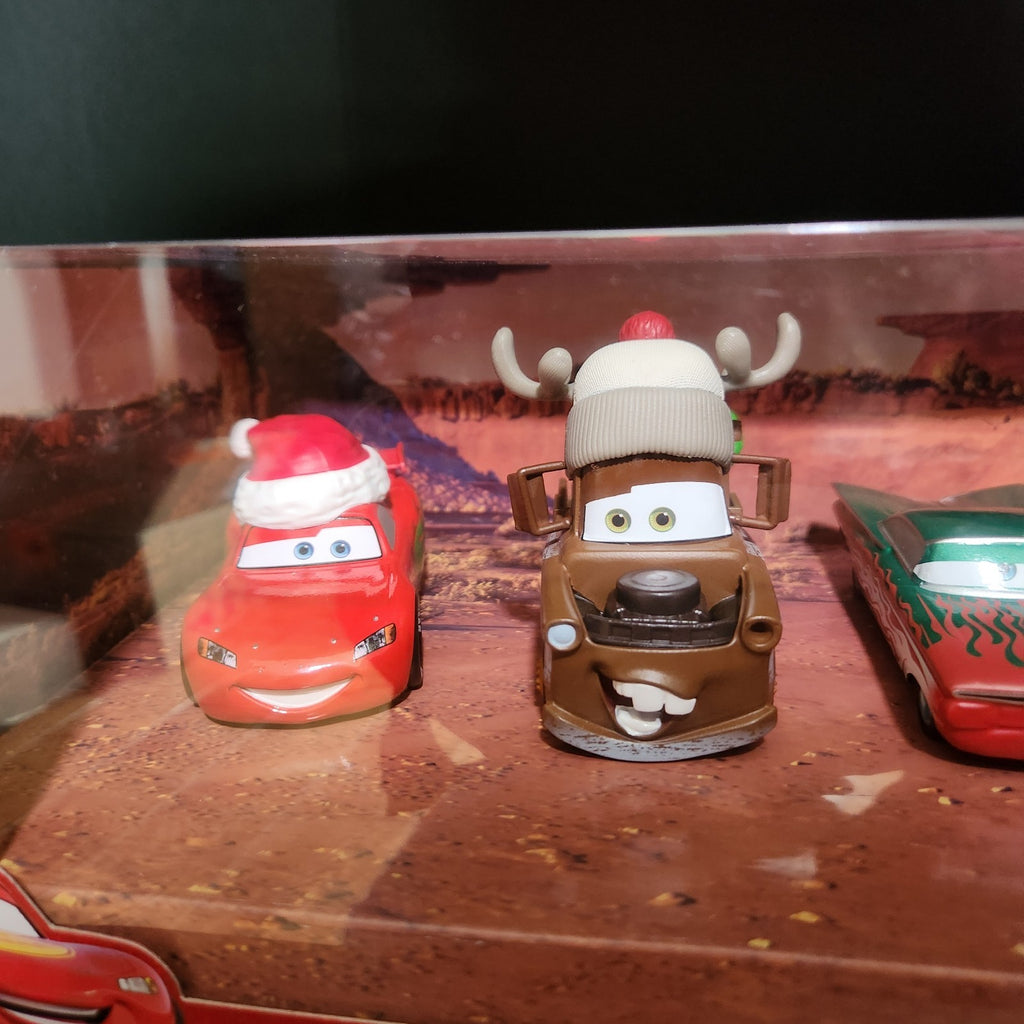 Disney Store 1:43 Pixar Cars Holiday Diecast 4 Pack McQueen Mater Ramone 20251