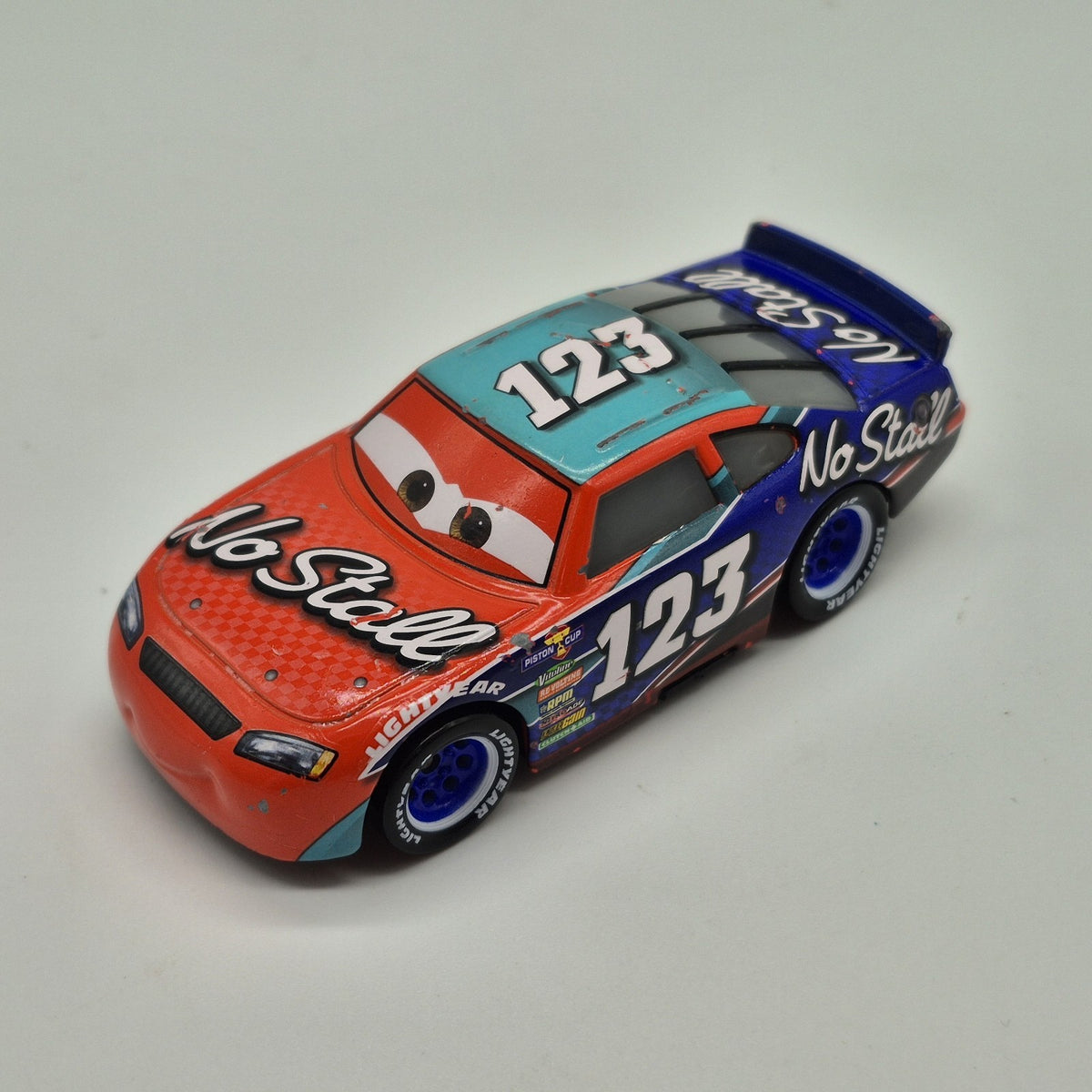 Todd Marcus Cars 3 Disney Pixar Cars No Stall #123 Diecast Toy Car 1:551