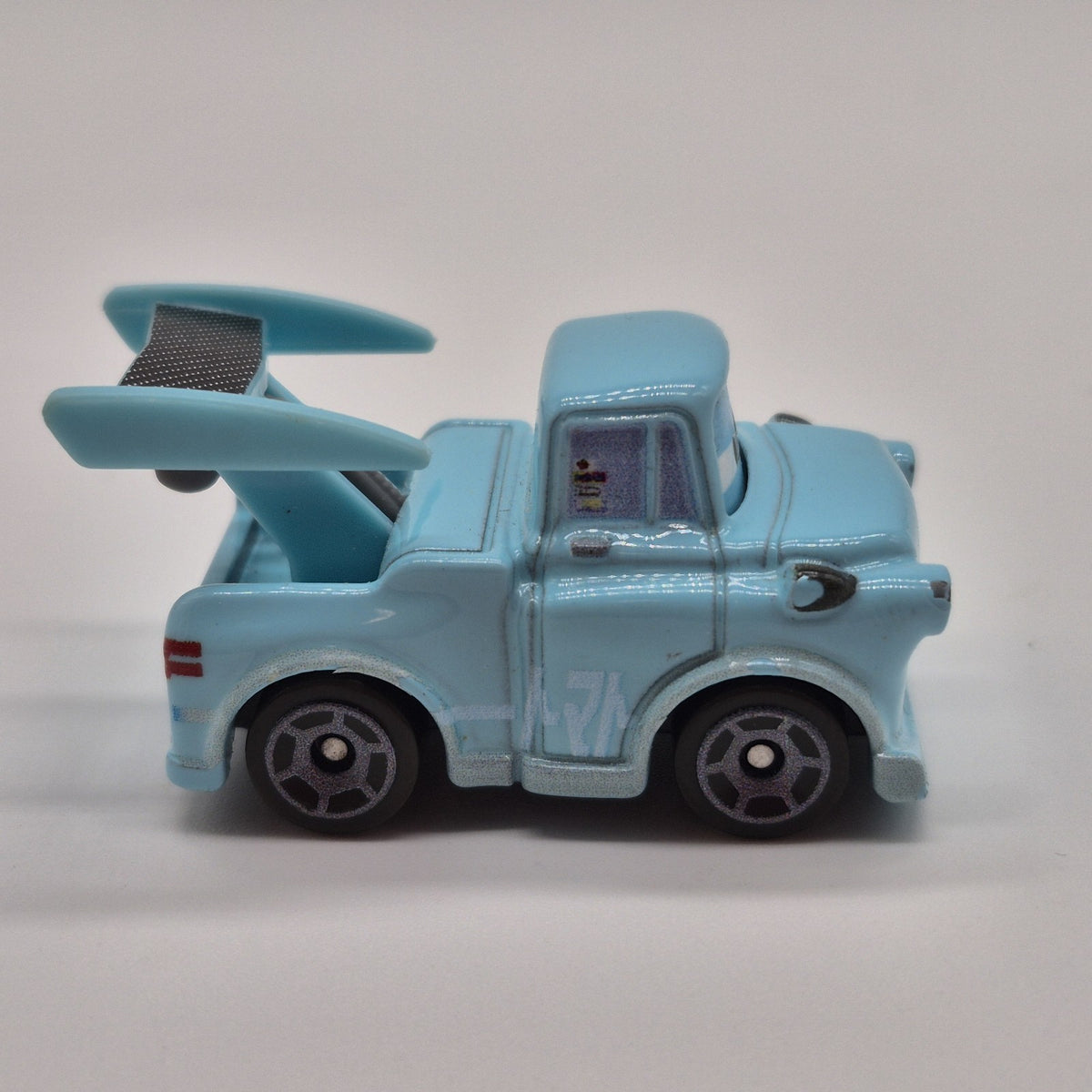 Mini Tokyo Drift Mater Disney Pixar Cars 1:87 Diecast Truck5