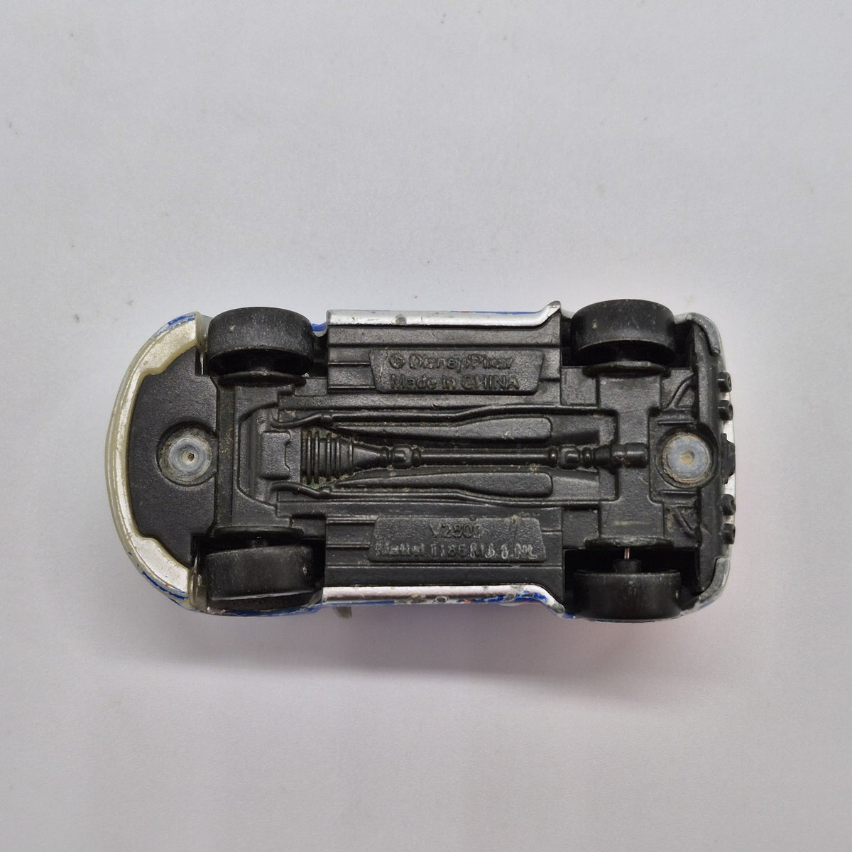 Disney Pixar Cars 2 Raoul Caroule With Metalic Finish Silver Racers Series 1:558